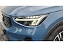 Volvo XC40 2.0 B3 Plus Dark - Stoelverwarming - Stuurverwarming - Harman Kardon Audio - Camera achter - Metallic lak