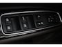 Mitsubishi Outlander 2.0 PHEV Instyle+ | Schuifdak | Leder | Stoel & stuurverwarming | Trekhaak | 360 camera | Adaptive cruise | Xenon | Climate control | Keyless