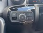 Mercedes-Benz A-klasse A 180 Business Solution AMG | NL Auto | Sfeerverlichting | Burmester | Pano | Memory | Stoelverwarming | Camera |