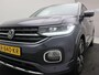 Volkswagen T-Cross 1.0 TSI R-Line 110PK / Adaptieve Cruise Control / Digitaal Dashbord / Navigatie / 18" LMV / Airco Climate Control / Parkeersensoren rondom / Historie aanwezig /