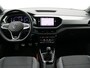 Volkswagen T-Cross 1.0 TSI R-Line 110PK / Adaptieve Cruise Control / Digitaal Dashbord / Navigatie / 18" LMV / Airco Climate Control / Parkeersensoren rondom / Historie aanwezig /