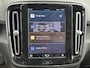 Volvo XC40 Recharge Core 70 kWh | Trekhaak | Achteruitrijcamera | Navigatie | Parkeersensoren voor + achter | Apple Carplay / Android Auto | Climate control | All season banden | LED koplampen |