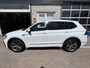 Volkswagen Tiguan Allspace 1.5 TSI 2x R-Line 7p. / AUTOMAAT/ 7-PERSOONS/ LEER/ CAMERA/ PARK. SENSOREN V+A/ TREKHAAK/ APP-CONNECT/ STOEL VERWARM./ KEYLESS/ VIRTUAL COCKPIT/ ELEK. ACHTERKLEP/ LED/ NAVI/ CLIMA/ DAB/ ACC/ 19" LMV