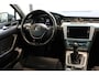 Volkswagen Passat 1.5 TSI Highline Business | Incl. 12 maanden garantie | Adaptive cruise control | Climate control | Parkeersensoren | Apple carplay/Android auto | Navigatie |