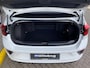 Volkswagen T-Roc Cabrio 1.5 TSI R-Line 150pk DSG / Black Style / Leder Vienna / Digital Cockpit Pro / 19" LMV / Trekhaak / Beats / Navi Pro / Camera / Keyless / Alarm / Stuur en Stoelverwarming / IQ LED Matrix / Adaptief Onderstel / VW