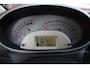 Daihatsu Sirion 2 1.0-12V Premium 70PK Elektrische Ramen Voor en Achter,