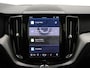 Volvo XC60 T8 455pk Plug-in hybrid AWD Ultra Dark / Panorama dak / Camera rondom / H&K audio / Stoelen met geheugen / Stoel/- en stuurverwarming /