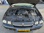 Jaguar XJ 3.5 V8 LWB, leder, navigatie, youngtimer, climat, apk, lichtmetaal, cruise control, pdc, inruil mogelijk.