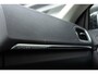 Volvo V40 Cross Country T3 Automaat Polar+ Luxury Navigatie | Panoramadak | Premium Sound by Harman Kardon | Parkeercamera | Standkachel