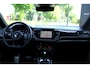 Volkswagen T-Roc 2.0 TSI 4Motion R 300 PK, Panoramadak, Akrapovic, DCC, 19" Pretoria, Beats Audio, Elek. Trekhaak, Camera,