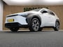 Toyota bZ4X Business 71 kWh 100% ELEKTRISCH - 3 FASE EN SNELLADER - NAVIGATIE - ELEKTRISCHE ACHTERKELP - 360 CAMERA