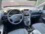 Kia Carens 2.0 CVVT 5-DRS X-tra AIRCO LMV NAVI BL.TOOTH