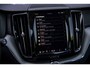 Volvo XC60 2.0 T6 Plug-in hybrid AWD Ultimate Dark | Head-up display | Harman/Kardon | Panoramisch schuif-/kantel dak | Adaptive cruise control | BLIS | Stoel/Stuurverwarming