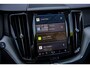 Volvo XC60 2.0 T6 Plug-in hybrid AWD Ultimate Dark | Head-up display | Harman/Kardon | Panoramisch schuif-/kantel dak | Adaptive cruise control | BLIS | Stoel/Stuurverwarming