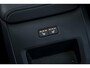 Volvo XC60 2.0 T6 Plug-in hybrid AWD Ultimate Dark | Head-up display | Harman/Kardon | Panoramisch schuif-/kantel dak | Adaptive cruise control | BLIS | Stoel/Stuurverwarming