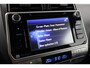 Toyota Land Cruiser 2.8 D-4D-F Executive Window Van | Panoramadak | Trekhaak | 3.500 kg | Stoelverwarming/-ventilatie | Leder | Dodehoek detectie | JBL | 360 camera | 19 inch