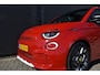 Abarth 500e Cabrio 42kWh 3 Fase Incl. BTW | Navigatie | Full-LED | Parkeersensoren | 17"LMV | Sportstoelen | !!