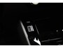 Peugeot e-2008 EV GT 50 kWh 3-Fase | Adaptive Cruise Control | Panoramadak | Full LED | Navigatie | Camera | Pack Drive Assist | Alcantara bekleding