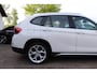 BMW X1 sDrive20d |Panoramadak |PDC |Airco