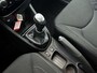 Renault Clio 0.9 TCe Limited | Airco | Lichtmetalen velgen | Cruise controle | Navigatiesysteem | All Seasonsbanden |