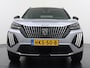 Peugeot 2008 SUV GT Hybrid 136 pk Automaat | Navigatie via Apple Carplay/Android Auto | Achteruitrijcamera | Parkeersensoren Voor en Achter | Sportstoelen | Full-LED Koplampen | Keyless Entry/Start | Adaptieve Cruise Control | 17" Lichtmetalen Velgen |