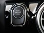Mercedes-Benz A-klasse 250 e Business Solution AMG Panoramadak - Nightpakket - 19 Inch - Achteruitrij Camera - Stoelverwarming