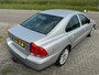 Volvo S60 2.5 T Sports Edition 209PK NL AUTO NAP TOPSTAAT! DEALER OH! Leer l Airco ECC l Cruise l Stoelverwarming l PDC l TREKHAAK