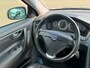 Volvo S60 2.5 T Sports Edition 209PK NL AUTO NAP TOPSTAAT! DEALER OH! Leer l Airco ECC l Cruise l Stoelverwarming l PDC l TREKHAAK