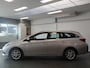Toyota Auris Touring Sports 1.2T Aspiration Limited, Dealer onderhouden, Navigatie, Achteruitrijcamera, Clima controle, Elek ramen, Pdc, Lm velgen 16'', Trekhaak, Zeer mooie staat!! Bovag afleverpakket 695,-