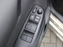 Mazda 2 Hybrid 1.5 Agile | Comfort pakket | Trekhaak | CarPlay | Camera | Stuur-/stoelverwarming | Cruise adapt. | 15" LM |