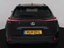 Lexus UX 250h Black Edition Apple Carplay/Android Auto | Keyless entry | Blindspot | Achteruitrijcamera | Voorstoelen verwarmd