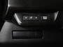 Lexus UX 250h Black Edition Apple Carplay/Android Auto | Keyless entry | Blindspot | Achteruitrijcamera | Voorstoelen verwarmd