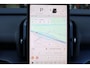 Volvo EX30 Twin Motor Performance Ultra 69 kWh - Panoramadak - Climate Pack - 360º Camera - Harman/Kardon audio - Parkeersensoren voor & achter - Extra getint glas - 19' LMV