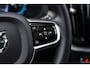Volvo XC60 T6 Recharge AWD Plus Black Edition Long Range | 360° Camera | Elektr. Panoramadak | 22" LM velgen | Verwarmbare voorruit | Google Maps navigatie