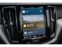 Volvo XC60 T6 Recharge AWD Plus Black Edition Long Range | 360° Camera | Elektr. Panoramadak | 22" LM velgen | Verwarmbare voorruit | Google Maps navigatie