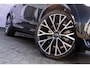 Volvo XC60 T6 Recharge AWD Plus Black Edition Long Range | 360° Camera | Elektr. Panoramadak | 22" LM velgen | Verwarmbare voorruit | Google Maps navigatie