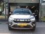Dacia Jogger 1.6 Hybrid 140 Extreme 7p. AUTOMAAT / CAMERA / CRUISE / CLIMATE / BLINDSPOT / KEYLESS / PDC V+A / STOELV. / PRIVACY GLASS / 16''