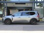 Dacia Jogger 1.6 Hybrid 140 Extreme 7p. AUTOMAAT / CAMERA / CRUISE / CLIMATE / BLINDSPOT / KEYLESS / PDC V+A / STOELV. / PRIVACY GLASS / 16''