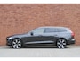 Volvo V60 T6 AWD AUT8 350PK Ultra Bright | Demo Deal | Bowers & Wilkins audiosysteem | 360 graden camera | 19" Lichtmetalen velgen | Panoramisch schuif-/kanteldak | Lederbekleed Dashboard | Stoelverwarming | Stuurwielverwarming | Elektrisch Bedienbare Voorstoelen met Geheugenfunctie |