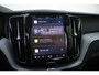 Volvo XC60 T8 AWD Ultra Dark | Luchtvering | Premium Harman/Kardon Audio | Stoel/Stuurverwarming | Achterbank verwarmd | 21" Velgen | Semi Elektr. Trekhaak | Panoramisch Schuif-Kanteldak |