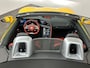 MG Cyberster MG Trophy Extended Range 77kWh | Showroommodel | 507 KM Bereik WLTP  | Zwarte Kap | Rood Leder | Inca Yellow