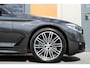 BMW 5-Serie 520i High Executive M-Sport | Schuifdak | H&K | Trekhaak