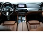 BMW 5-Serie 520i High Executive M-Sport | Schuifdak | H&K | Trekhaak