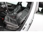 Volvo XC40 Recharge P8 AWD R-Design, Google services | Achteruitrijcamera | Semi elektrische trekhaak | DAB radio | Elektrische bedienbare achterklep | Adaptieve cruise control