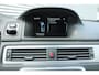 Volvo XC70 2.0 T5 FWD Dynamic Edition| Lederen Sportstoelen | Lichtmetalen Velgen 17" | Navigatiesysteem Full Map + Hard Disk | Electronic Climate Controle | Elektrisch Bedienbare Achterklep | Elektrische Ramen Voor En Achter |