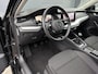 Skoda Octavia Combi 1.0 TSI Business Edition ✓Virtual Cockpit ✓Full LED ✓Navigatie ✓Camera ✓Apple Carplay & Android Auto ✓Sfeerverlichting ✓Stoelverwarming ✓Keyless ✓Climate ✓Cruise ✓Parkeersensoren ✓Lichtmetaal