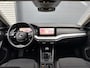 Skoda Octavia Combi 1.0 TSI Business Edition ✓Virtual Cockpit ✓Full LED ✓Navigatie ✓Camera ✓Apple Carplay & Android Auto ✓Sfeerverlichting ✓Stoelverwarming ✓Keyless ✓Climate ✓Cruise ✓Parkeersensoren ✓Lichtmetaal