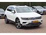 Volkswagen Tiguan 2.0 TSI 4Motion Highline / Vol opties! / Panoramadak / Camera / Head-up / Leder / 18'' / Keyless / Dynaudio / Apple CarPlay / Standverwarming / Naavigatie / DAB / Dodehoek / Stoelverwarming / ACC