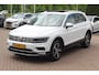 Volkswagen Tiguan 2.0 TSI 4Motion Highline / Vol opties! / Panoramadak / Camera / Head-up / Leder / 18'' / Keyless / Dynaudio / Apple CarPlay / Standverwarming / Naavigatie / DAB / Dodehoek / Stoelverwarming / ACC
