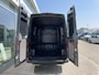 Volkswagen Crafter 35 2.0 TDI L3H3 Highline 140 Pk Automaat | Trekhaakvoorbereiding | App-Connect | 3 Zits